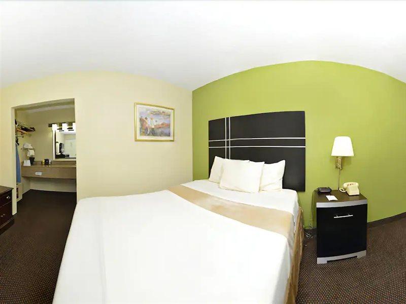 Days Inn Oil City Conference Center المظهر الخارجي الصورة