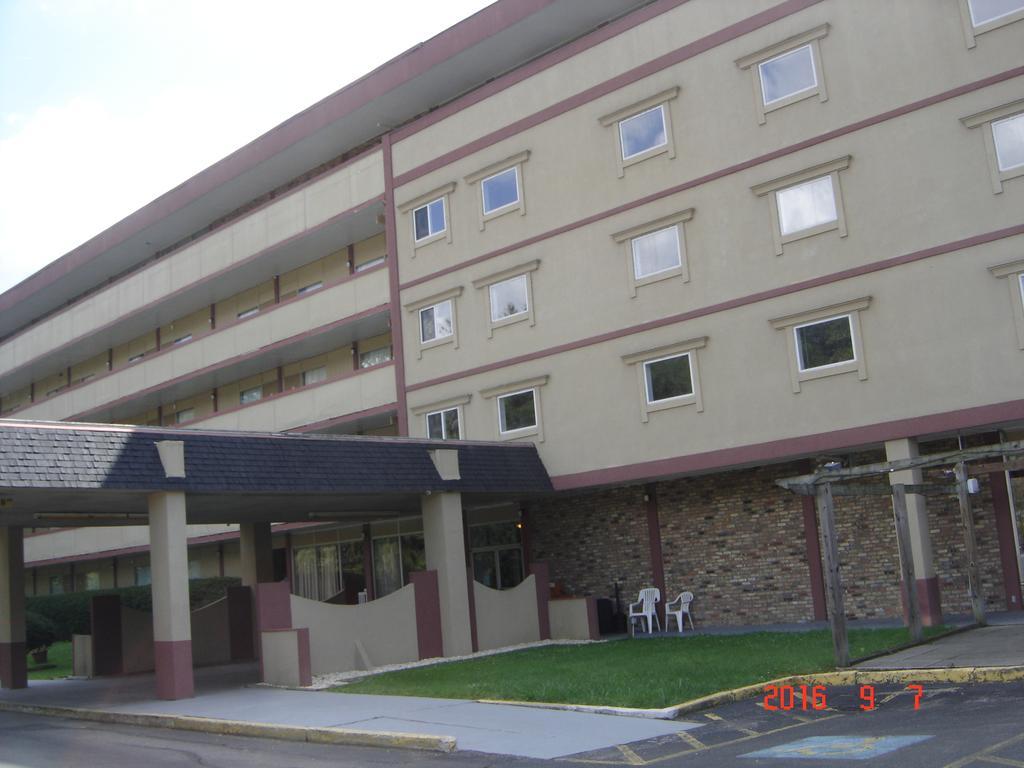 Days Inn Oil City Conference Center المظهر الخارجي الصورة